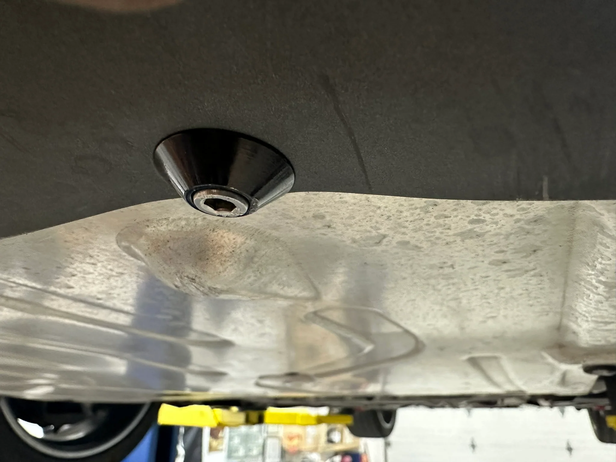 Aston Martin 2007-2016 Vantage Splitter Guards - Image 3