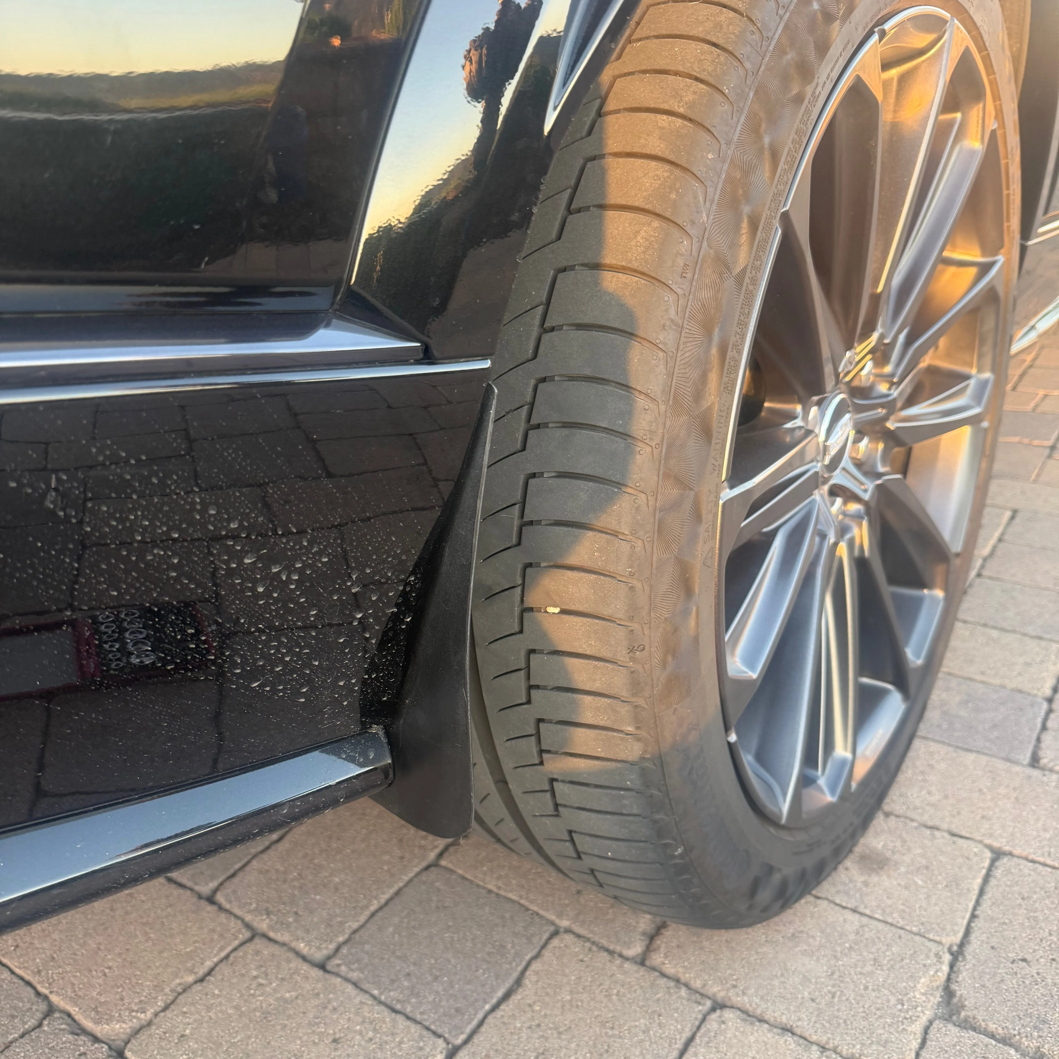 Cadillac 22-26 Lyriq Standard Rock Guards - Image 5