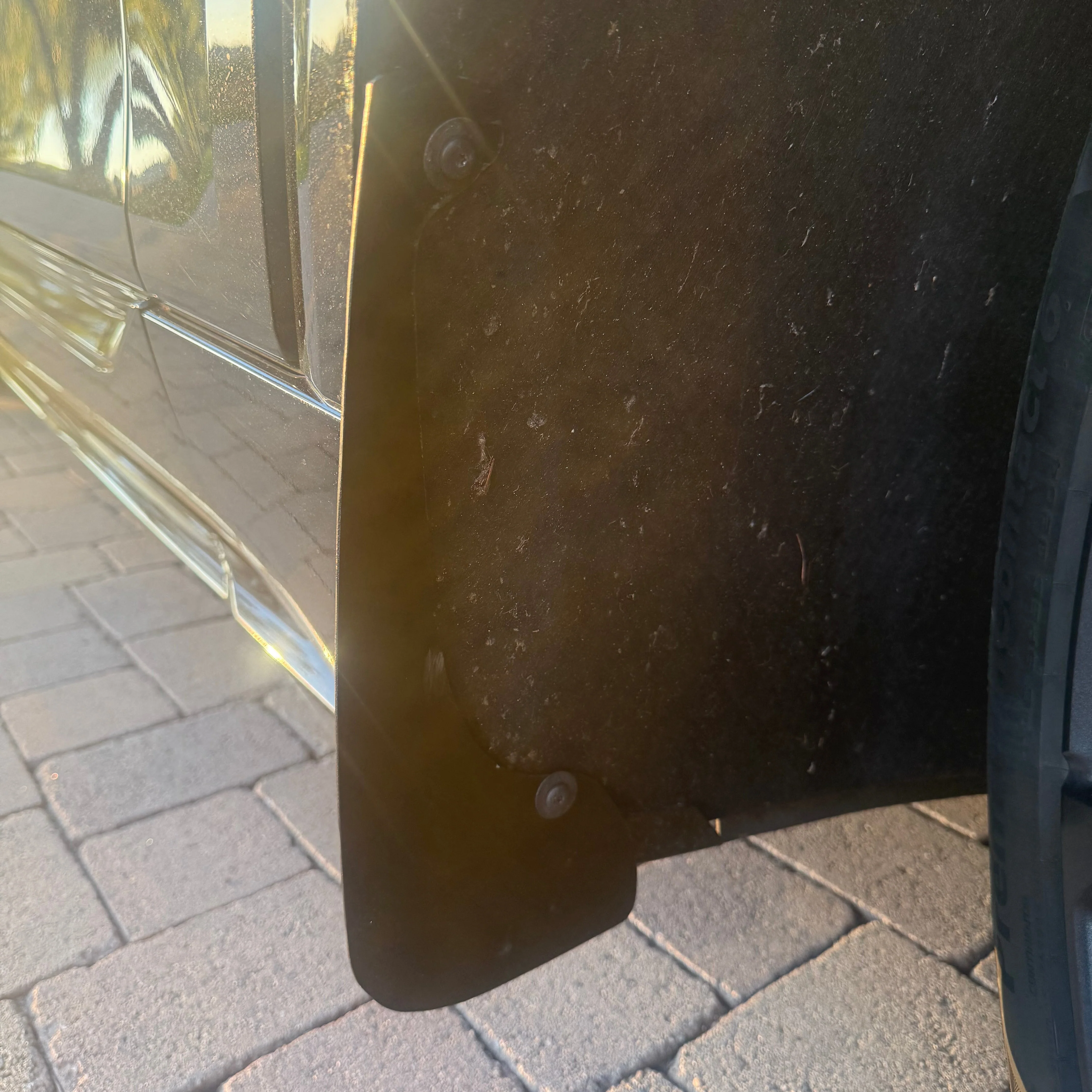 Cadillac 22-26 Lyriq Standard Rock Guards - Image 6