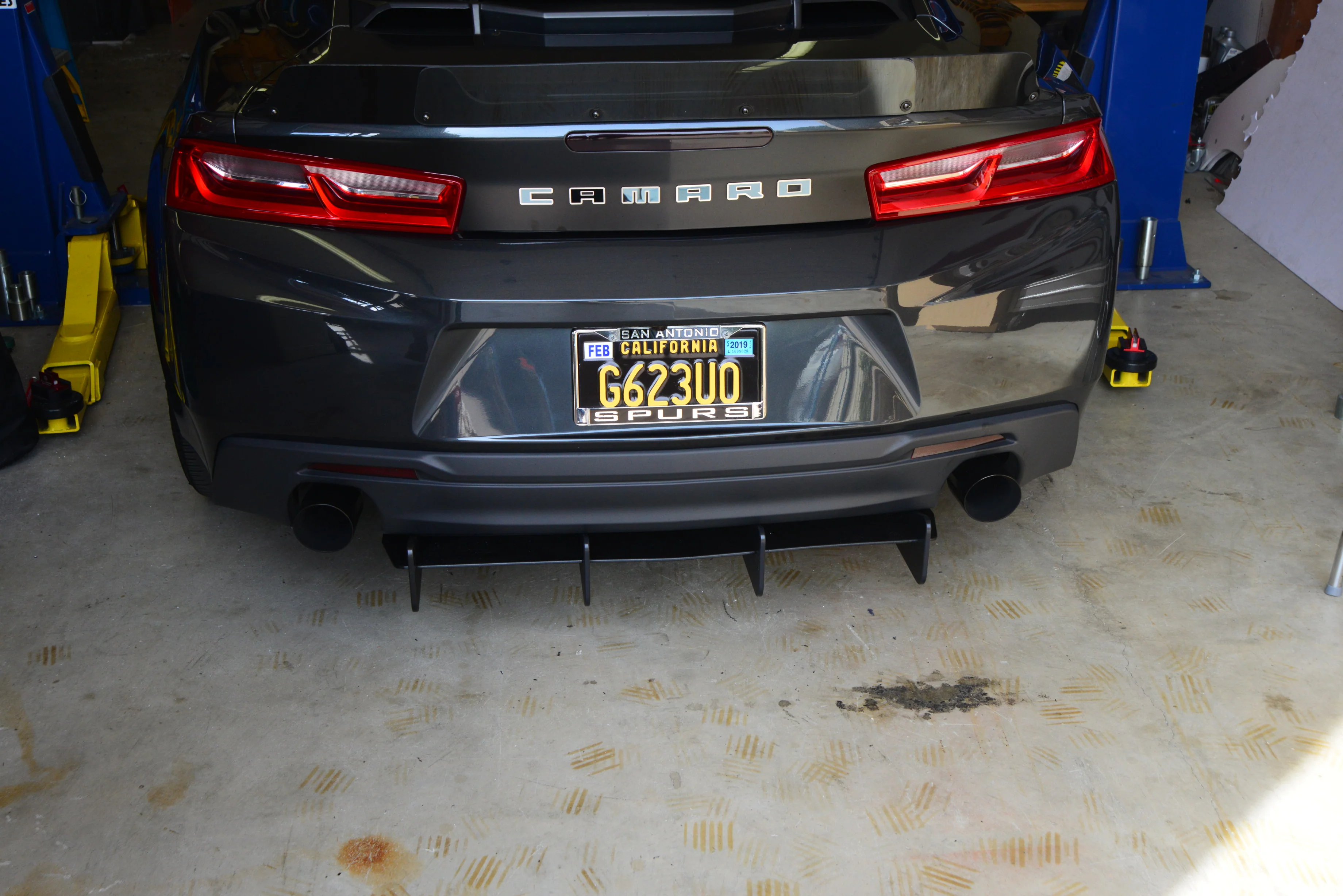 Camaro 16-18 Diffuser - Image 11