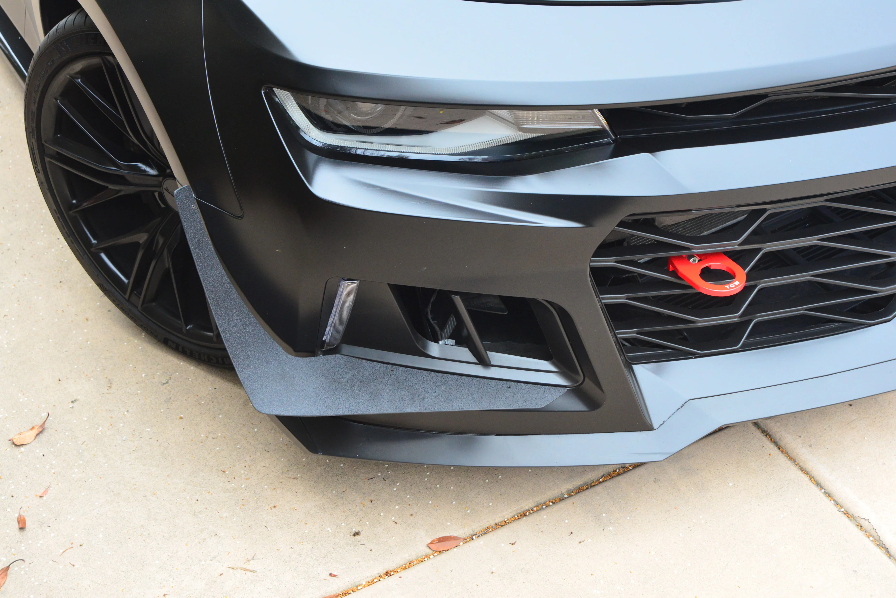 Camaro 16-18 Ikon Motorsports ZL1 Style Dive Planes - Image 4
