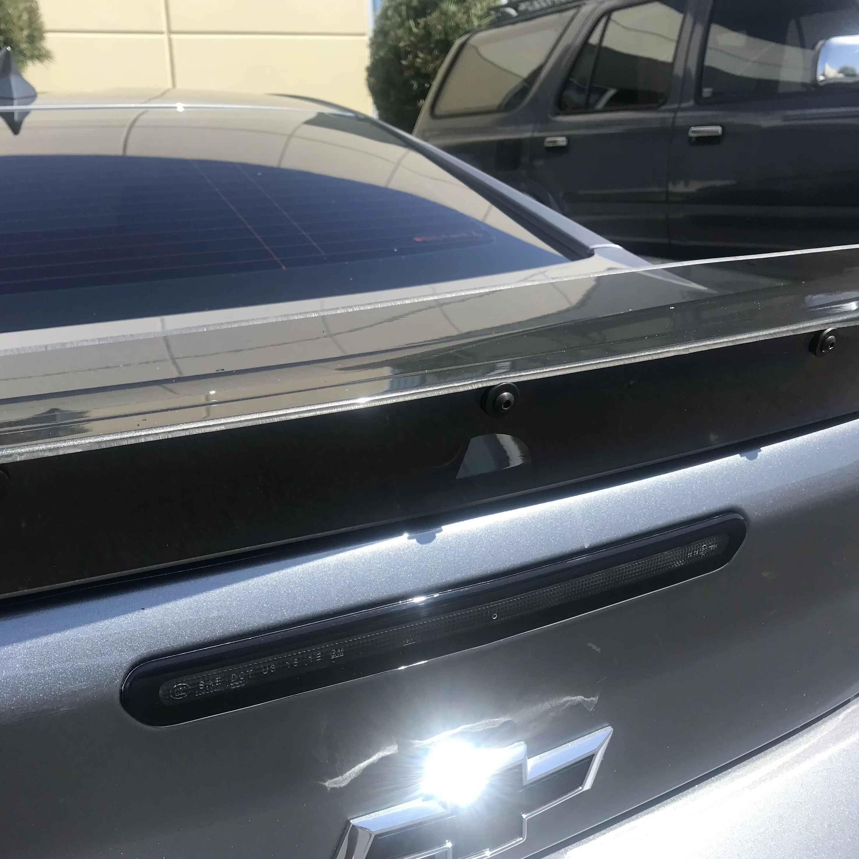 Camaro 19-24 SS with Rear View Camera Wicker Bill - Image 4