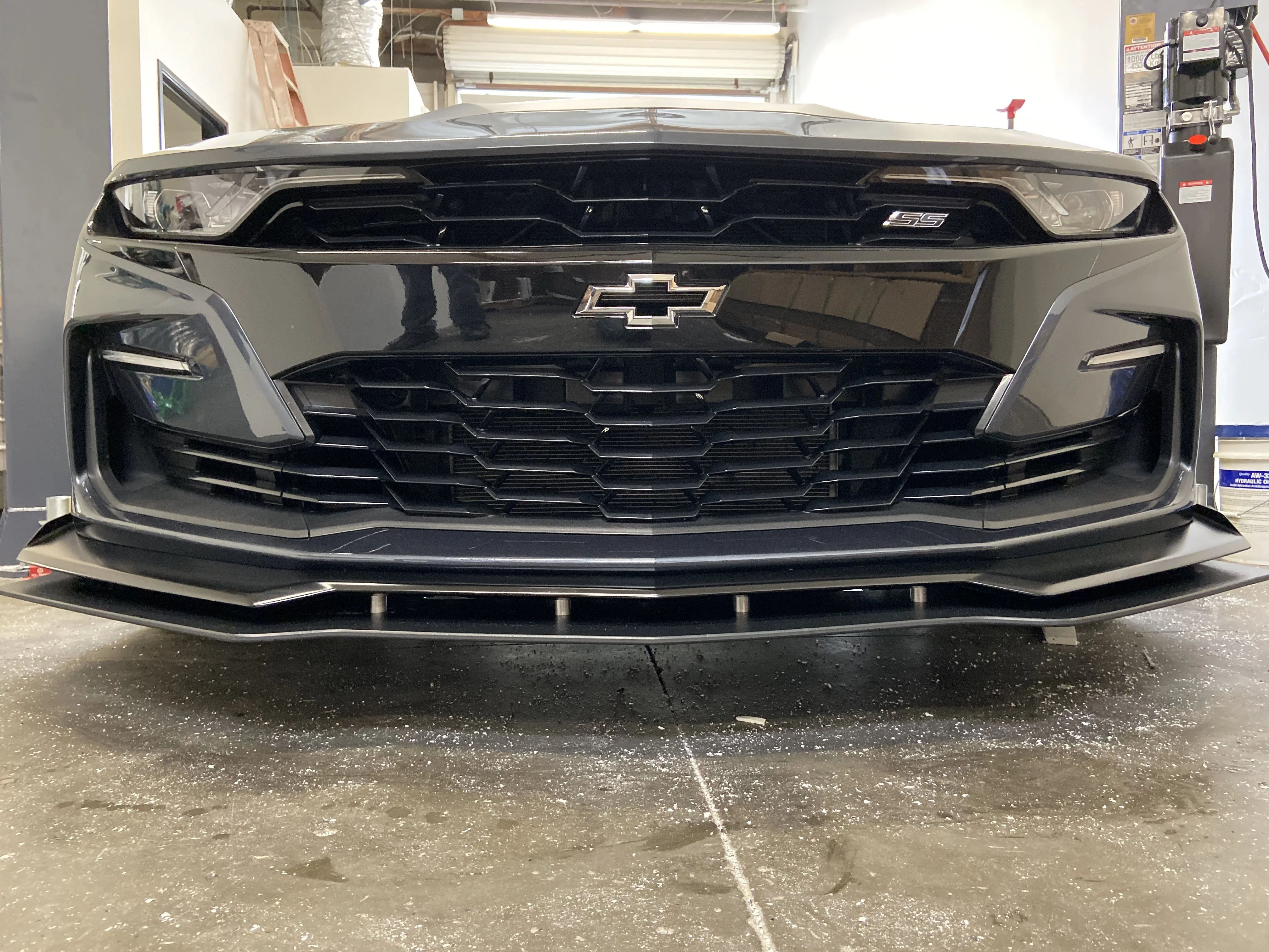 Camaro 19-24 OEM Body Kit - Image 9