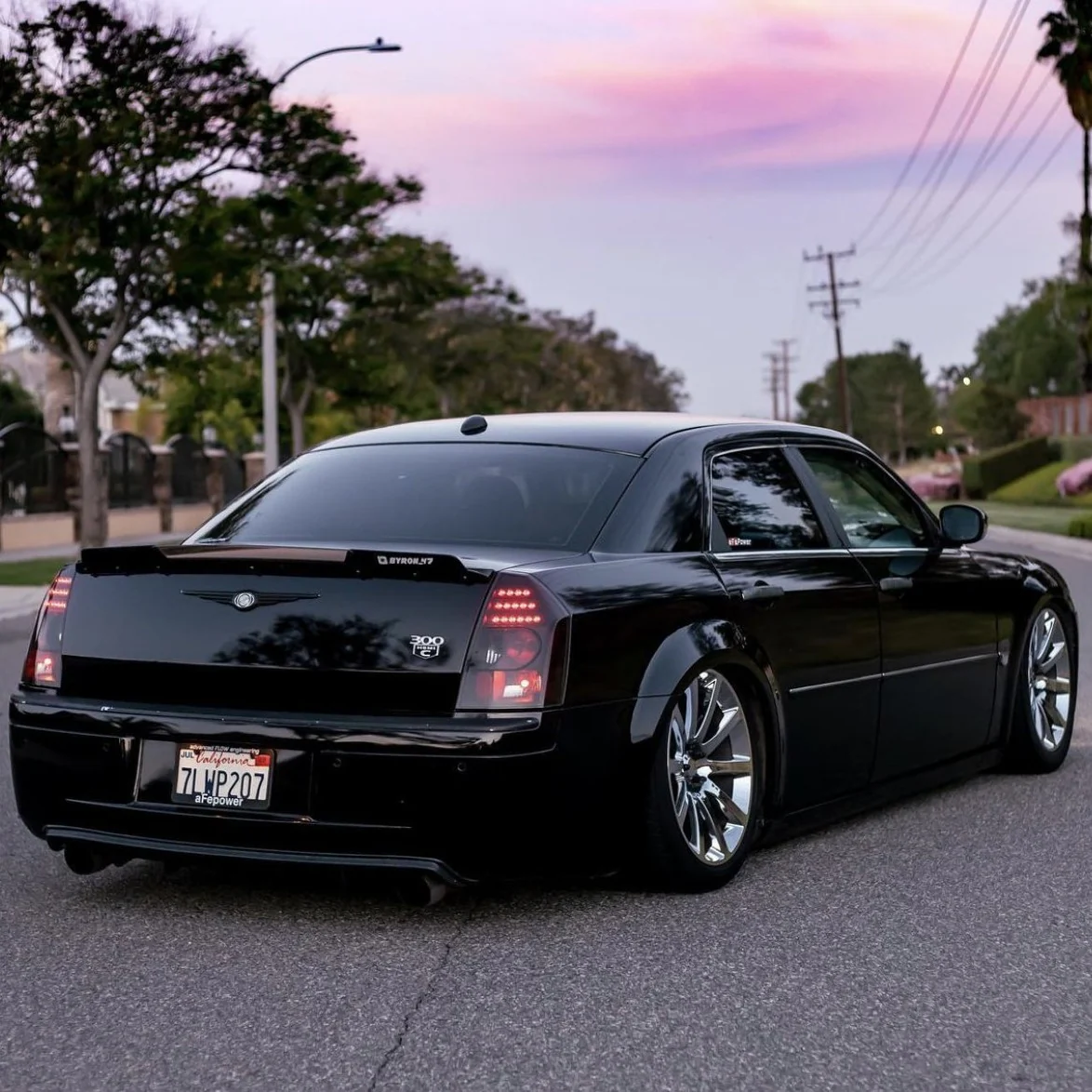 Chrysler 300 05-10 Wicker Bill - Image 2