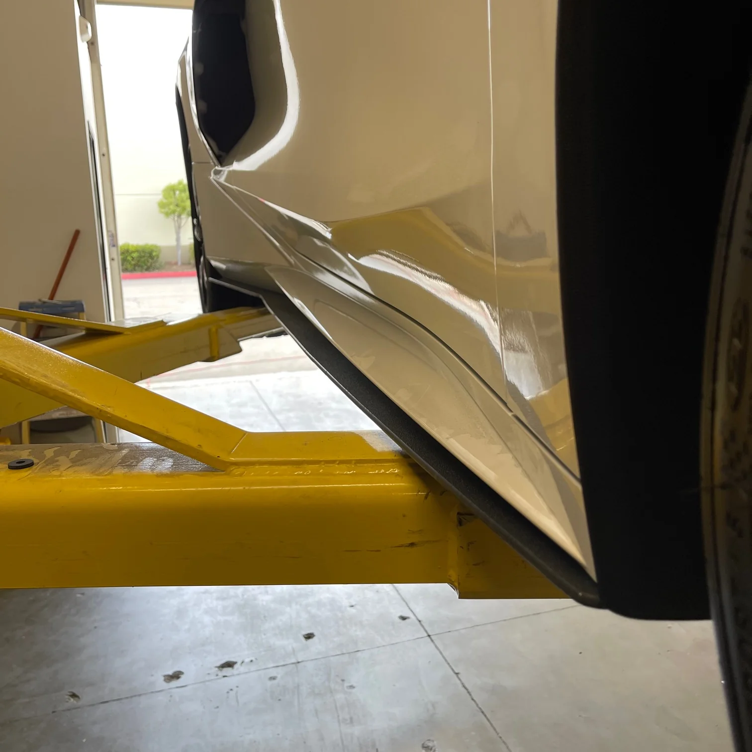 Corvette 20-26 Side Skirt Extensions - Image 5