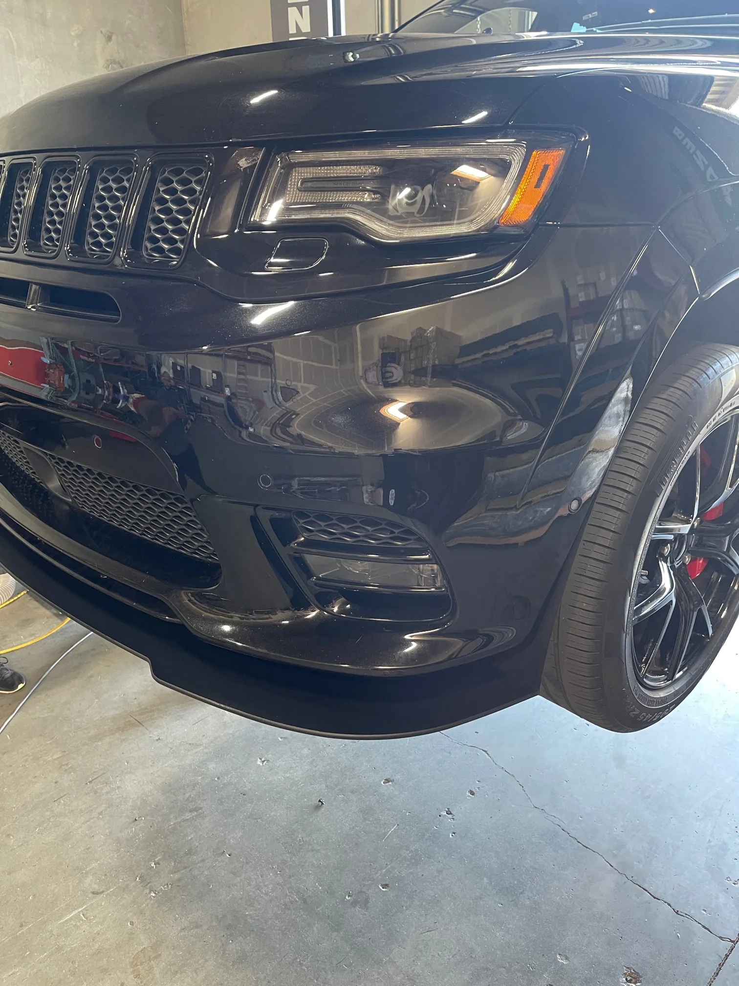 Jeep 17-21 Grand Cherokee SRT Splitter - Image 4