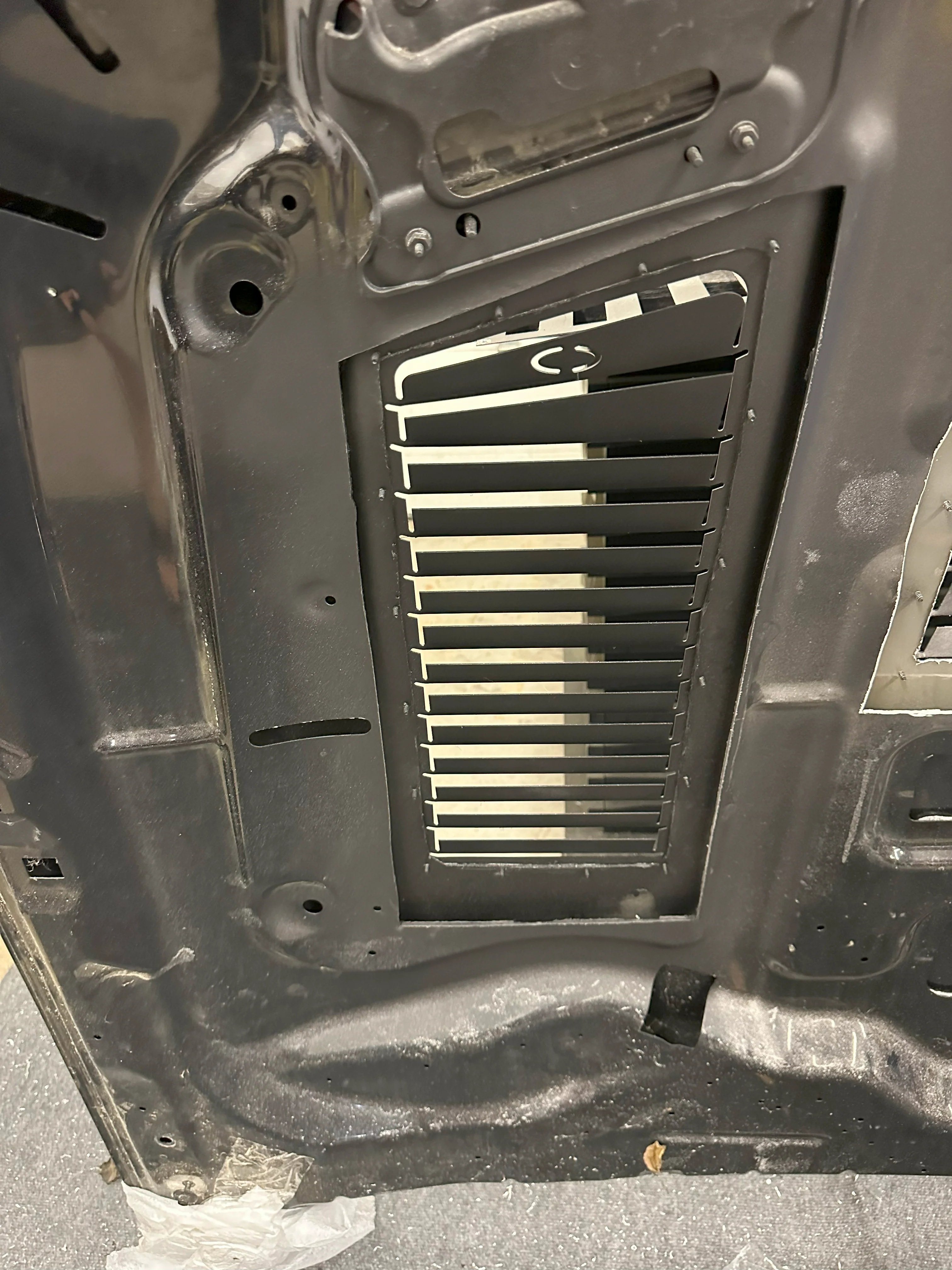 Mustang GT 18-23 Hood Vents (Stage 1) - Image 3