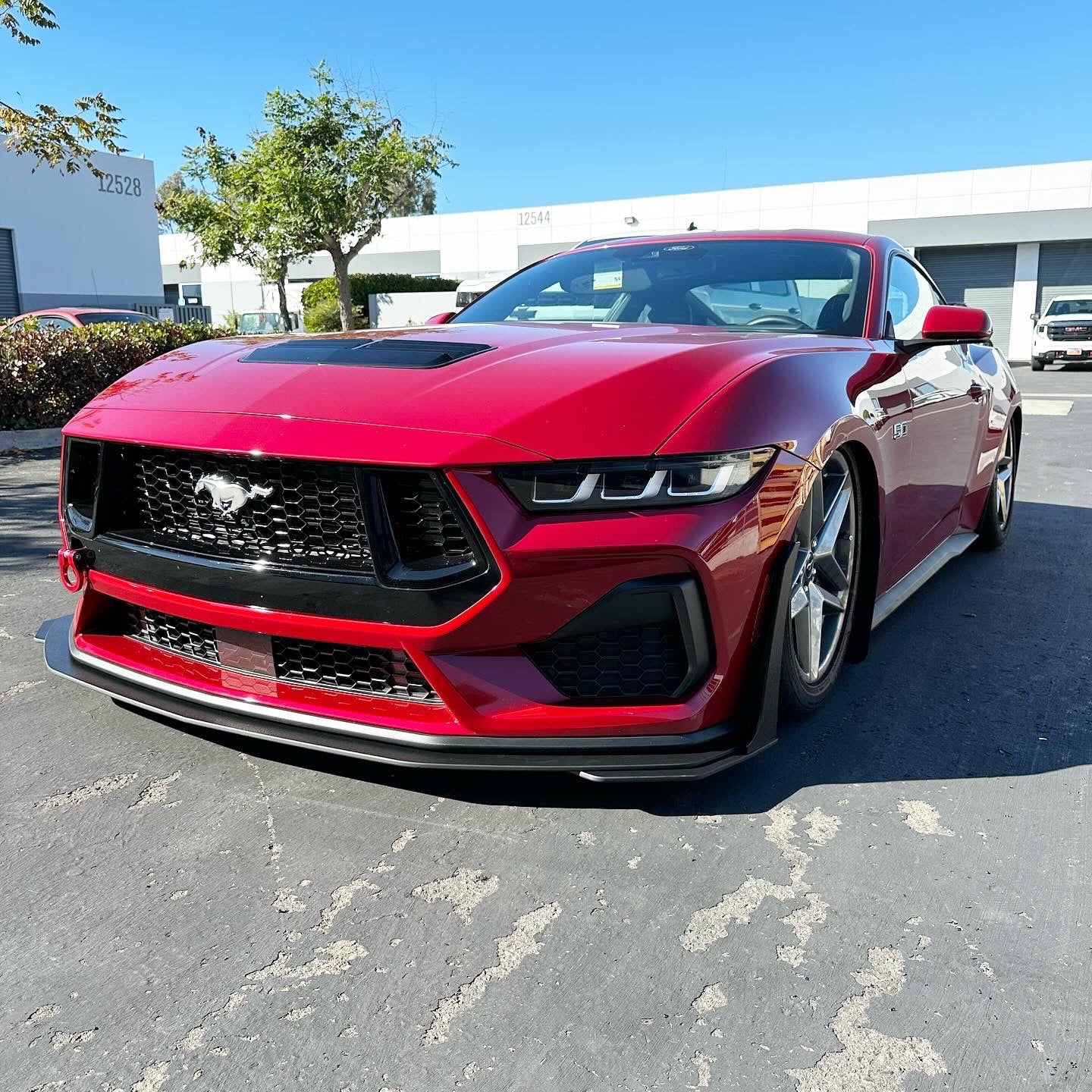 Mustang 24-26 GT/ECO Standard Body Kit - Image 2