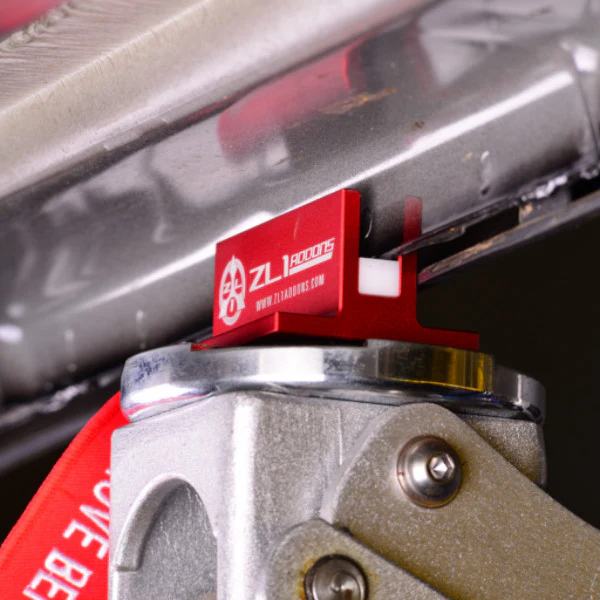 Mustang 04-25 Universal Jack MagPad™ - Image 3