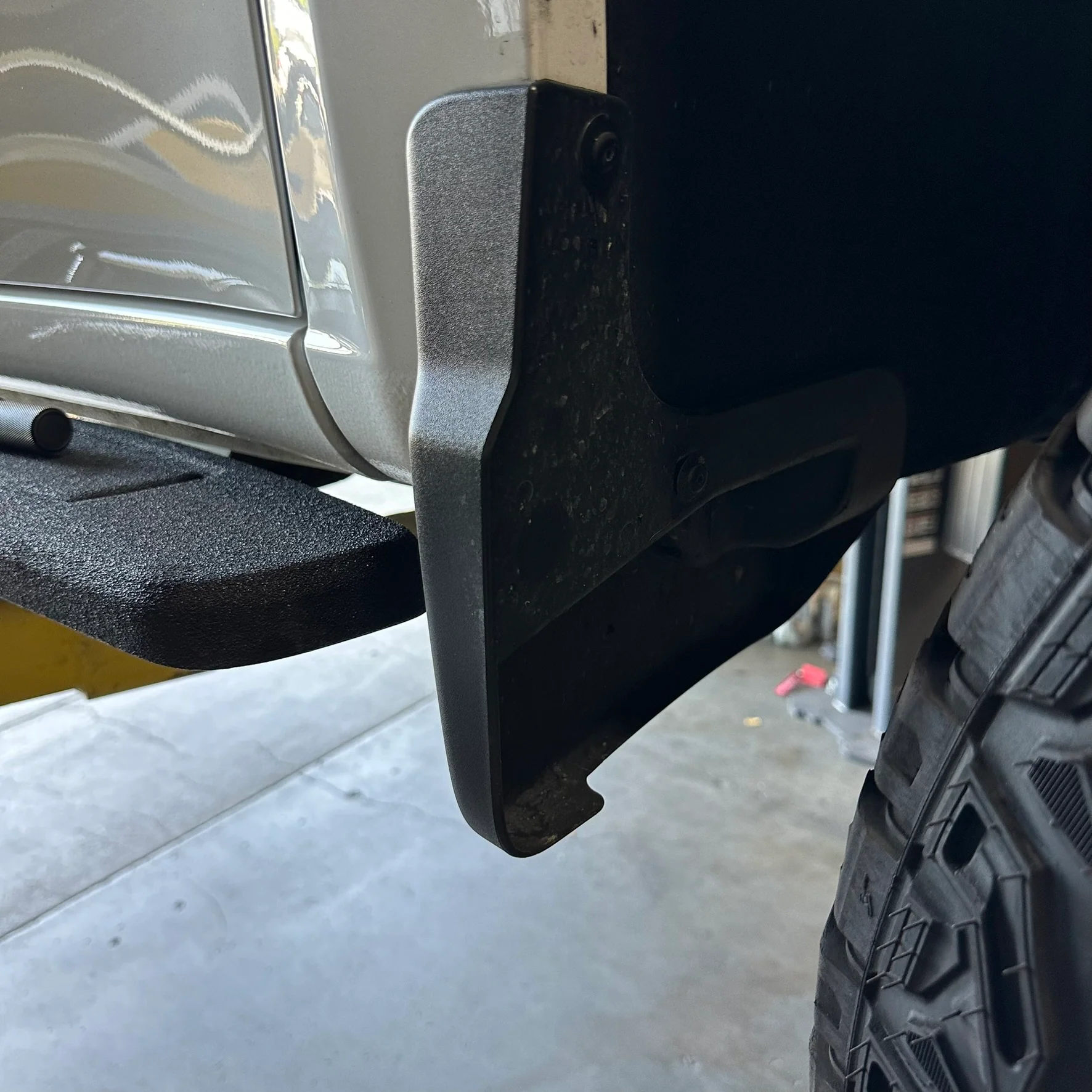 Silverado 1500 2019-2024 Standard Rock Guards - Image 2
