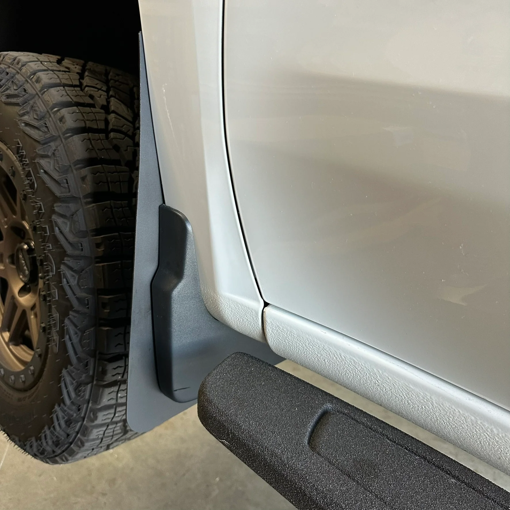 Silverado 1500 2019-2024 Standard Rock Guards - Image 5