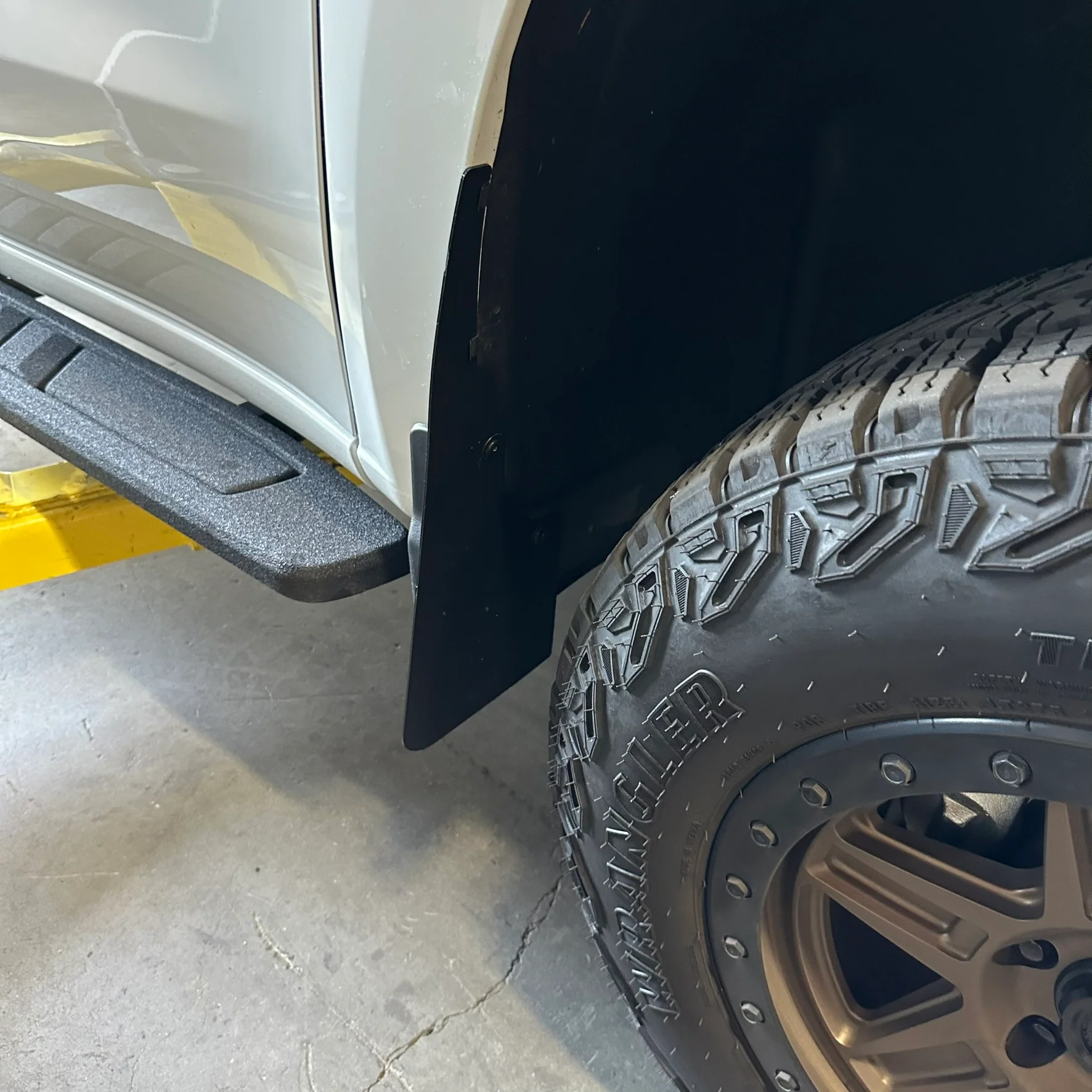 Silverado 1500 2019-2024 Standard Rock Guards - Image 7